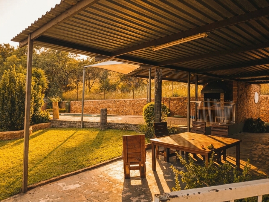 To Let 4 Bedroom Property for Rent in Safari Gardens North West